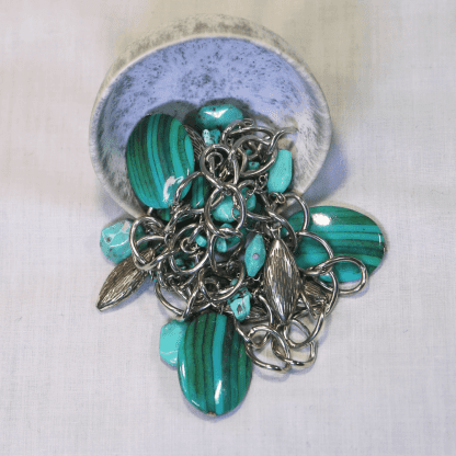 Green Vintage Cascading Necklace - Image 2